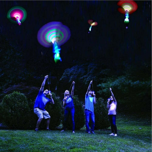 📢50% RABATT💓 LED Helikopterskjutare – Lysande & Spektakulär, Skjuter upp till 36 Meter! ⏰ I Lager